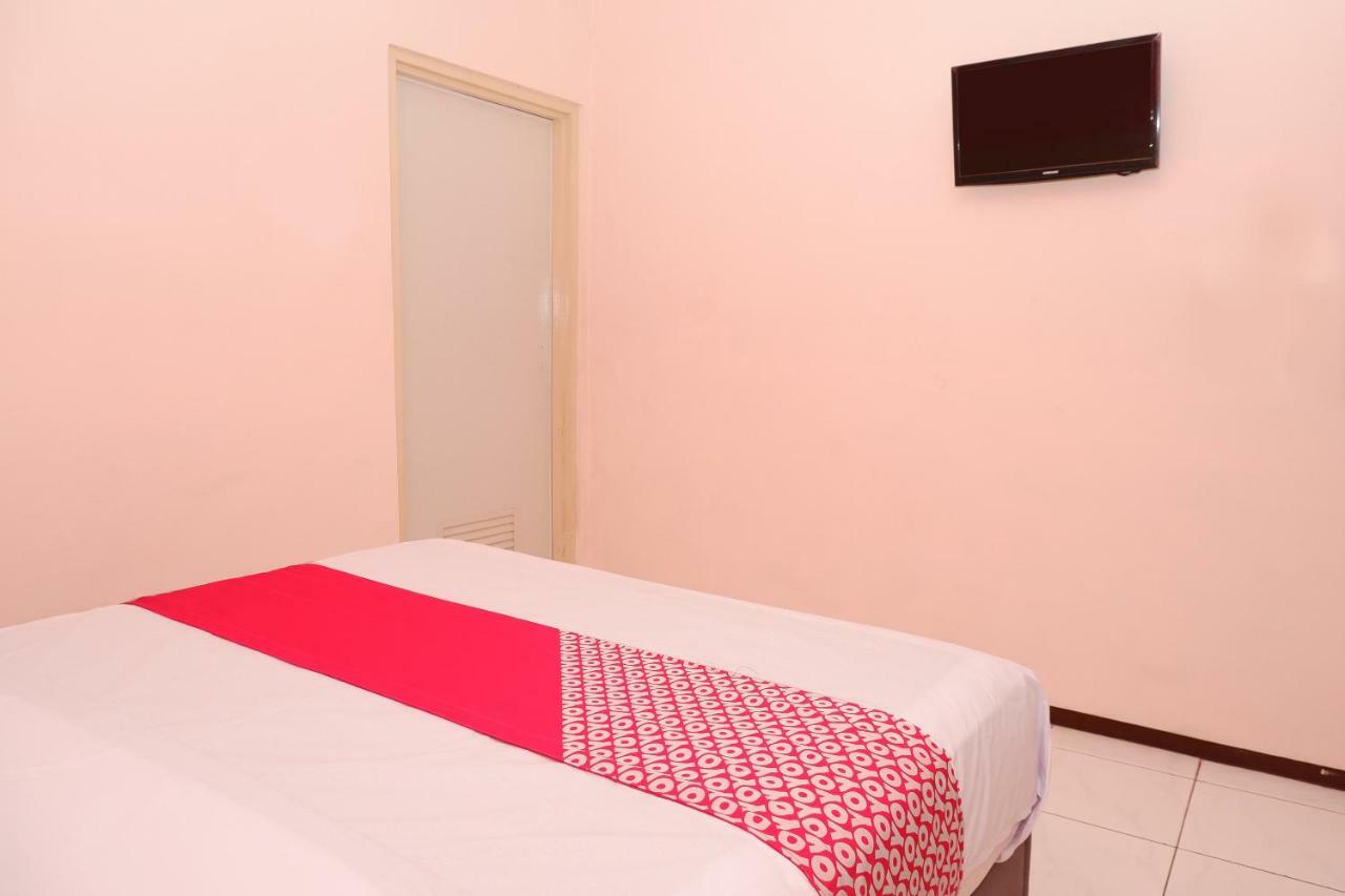 New Mira Hotel Semarang Bagian luar foto