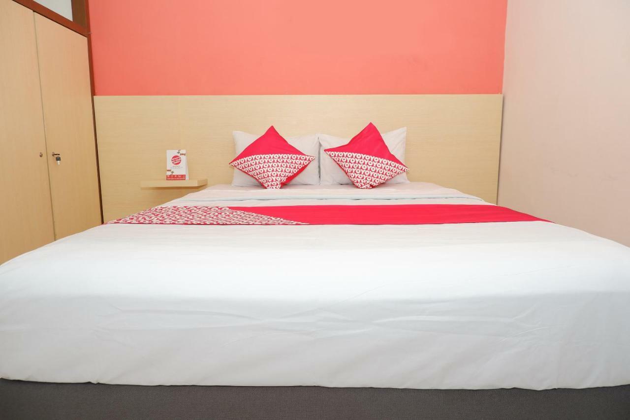 New Mira Hotel Semarang Bagian luar foto