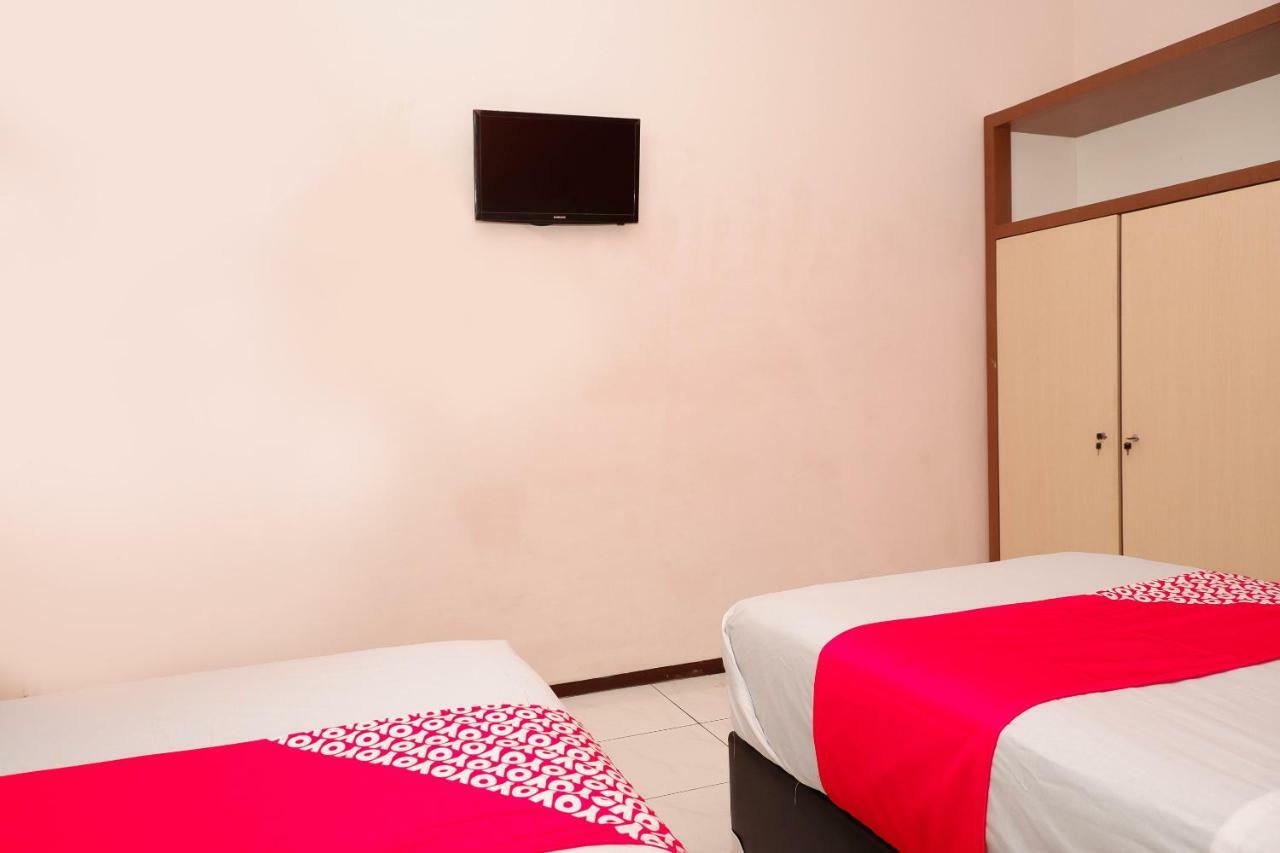 New Mira Hotel Semarang Bagian luar foto