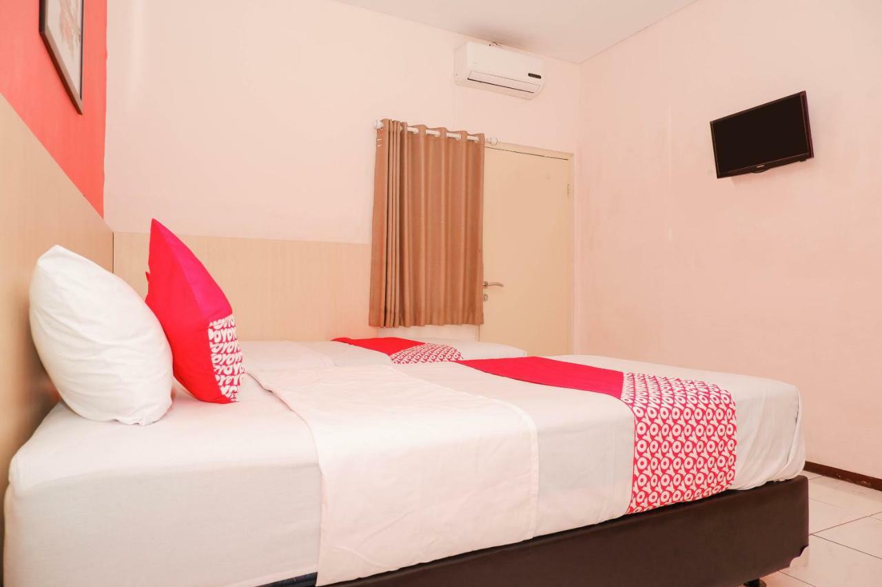 New Mira Hotel Semarang Bagian luar foto
