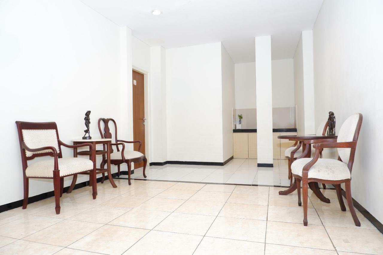 New Mira Hotel Semarang Bagian luar foto