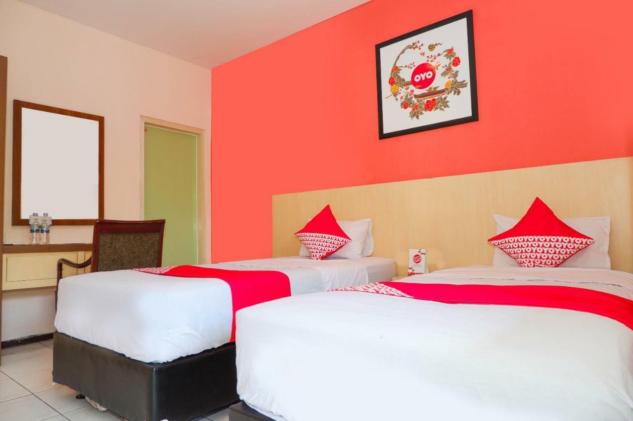 New Mira Hotel Semarang Bagian luar foto